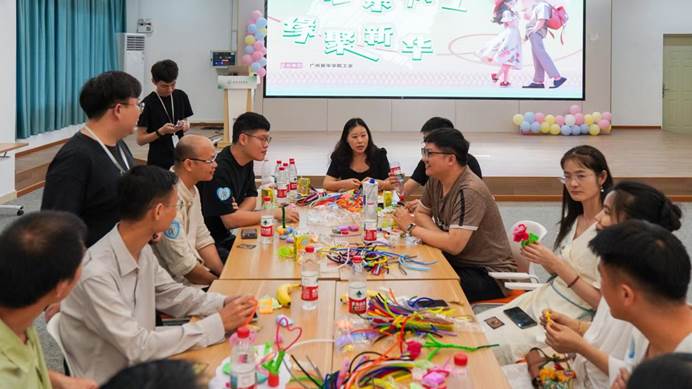 daed104a70ba9c239f2bb51a6c064c9